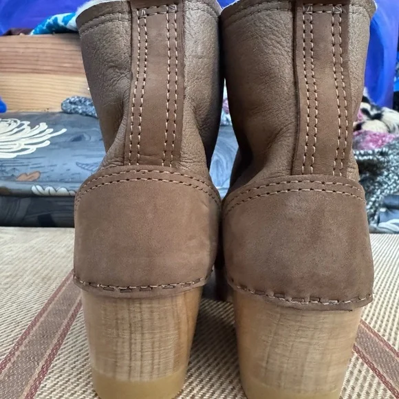 New ⭐️⭐️Sven Brown Leather Clogs 35 kids girls woman shearling boots 5 new wood - Picture 4 of 5